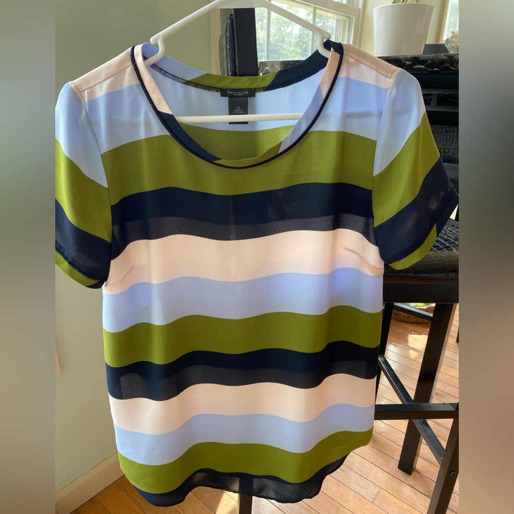 EUC Ann Taylor Striped oversized short sleeve blouse